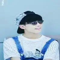  吴磊头像高清图片吴磊帅气迷人头像图片