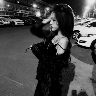 qq情侣头像霸气超拽女帅气