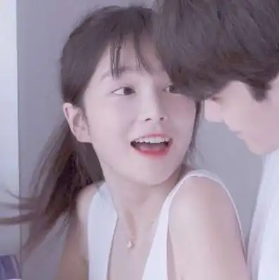 情侣头像图片真人女生感