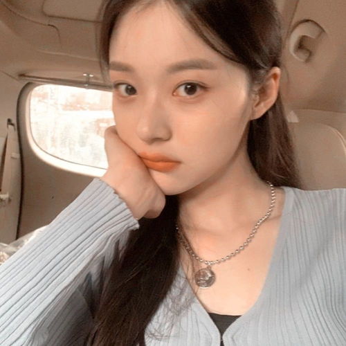  招桃花温柔小众真人女生头像318