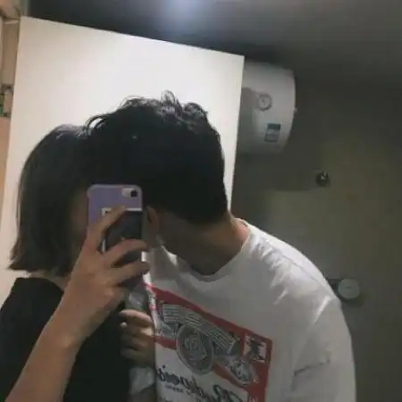  超拽的情侣头像一男一女傲气长在骨子里