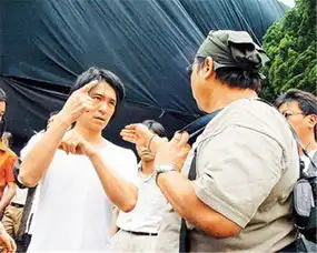  洪金宝伤心李小龙的去世,为了拍好他的遗作,连续15天没睡觉