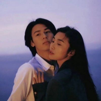 国外情侣头像一人一张袁