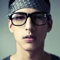  心情不好的个性寂寞小男生头像微信头像图片大全
