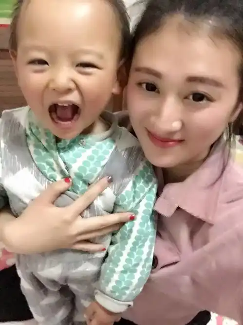  左左,右右万中杯博兴第三届明星宝宝大赛1组