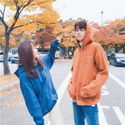 结婚情侣头像一男一女图片一个女人