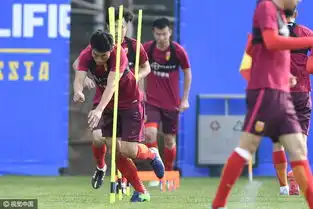  国足训练里皮提前入场布置