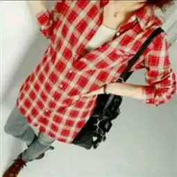 这两个是不是情侣头像啊 这两个是不是情侣头像啊