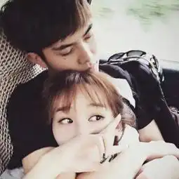 10句撩汉专用的情话想不想试试我草莓味的新唇膏  10句撩汉专用的情话想不想试试我草莓味的新唇膏