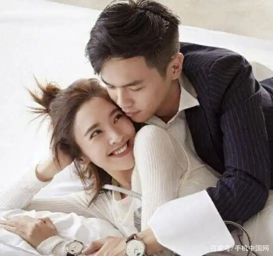  张若昀在综艺中自曝求婚细节,对老婆说我非你莫属