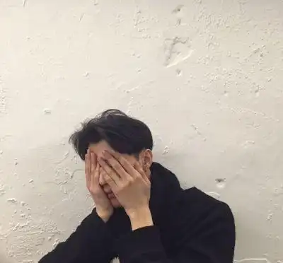  结婚当天老婆不愿搭理我,我背地去求岳父,他却扬言打断我的腿