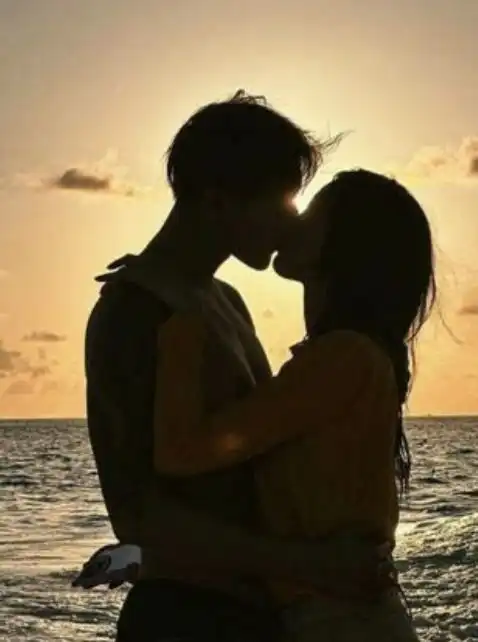  黄子韬换情侣头像他超爱,但徐艺洋竟然是鹿晗颜粉