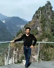 老君山红帽女情侣头像福安