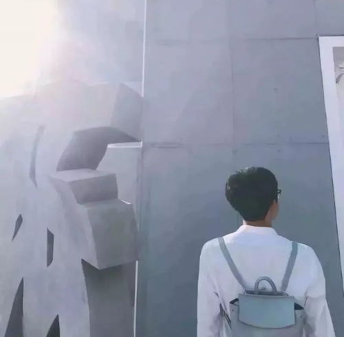  情侣头像偶尔也想,这辈子都别再见了