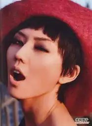  燕姿的美图不断更新中