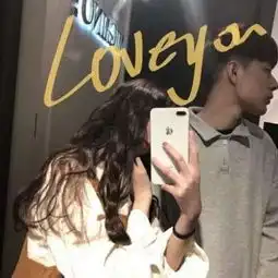  2018最潮qq头像情侣霸气一对与我共度余生才不辜负众生