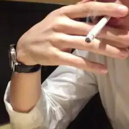  吃蚕豆划伤舌头,2个月后得舌癌原来这些症状早已潜伏体内