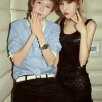  戴口罩动漫情侣头像黑白头像