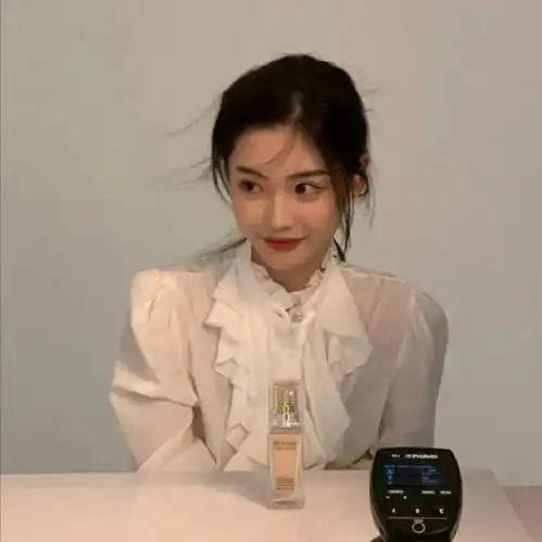 女头我把我整个的灵魂都给你 女头我把我整个的灵魂都给你