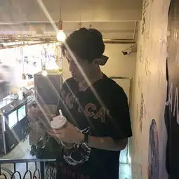  情侣头像丨脑袋不知道怎么想的只想陪你走到尽头