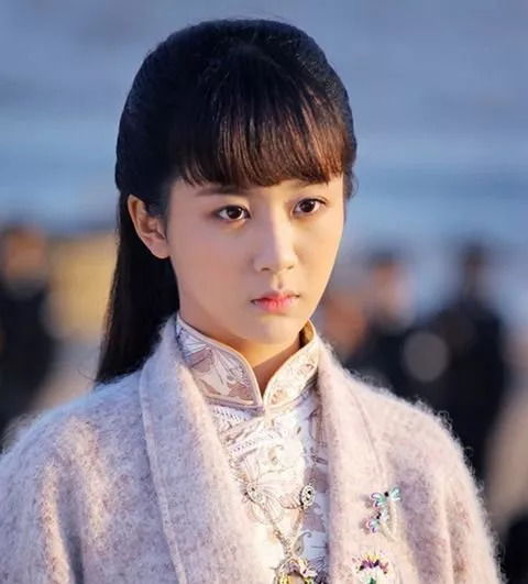  周冬雨郑爽关晓彤杨紫,新四小花旦谁的民国风造型更惊艳
