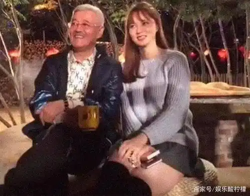 小沈阳首位银屏情侣,36岁的吴一迪天天在家秀身材 小沈阳首位银屏情侣,36岁的吴一迪天天在家秀身材