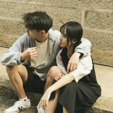 逗比情侣头像一男一女冷