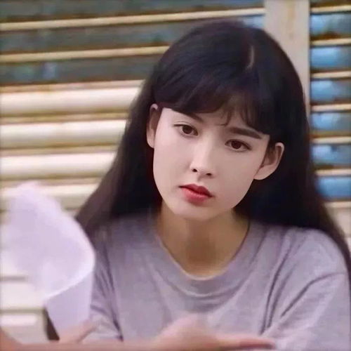 复古港风女生头像人世间