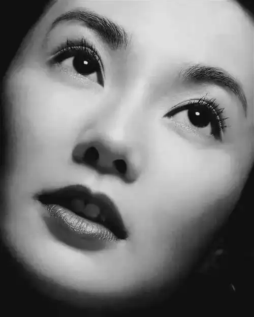 60岁张曼玉罕见亮相,无儿无女的她,竟然活成了老年奥黛丽赫本 60岁张曼玉罕见亮相,无儿无女的她,竟然活成了老年奥黛丽赫本