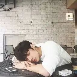  你们能找出这张情侣头像的另一张吗