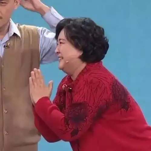  肖战相亲佟丽娅美上热搜3分钟了解春晚梗,但最感动我的还是