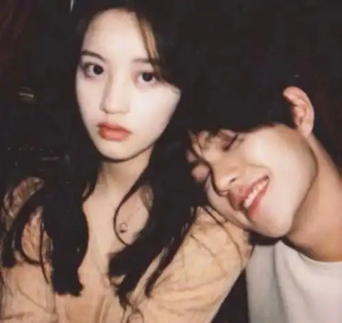  暑假了,该换情侣头像啦