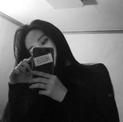 头像女情侣一左一右两张
