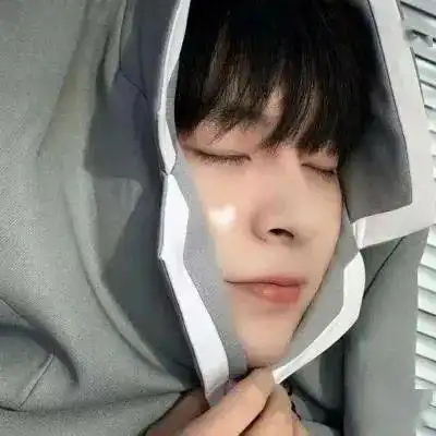  情侣头像爱没有方向但你就是导航