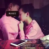  恩爱唯美微信情侣头像