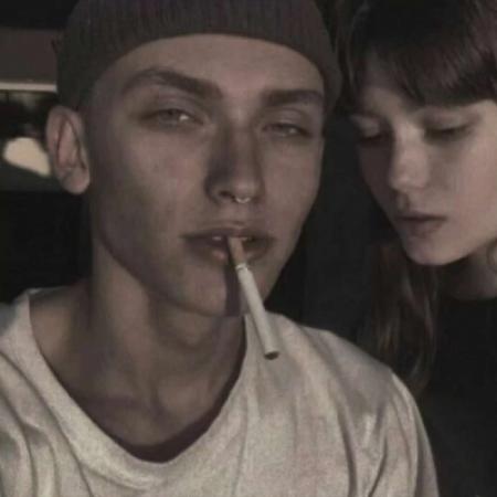  欧美情侣头像一对两张,一生多情但是只爱你一人