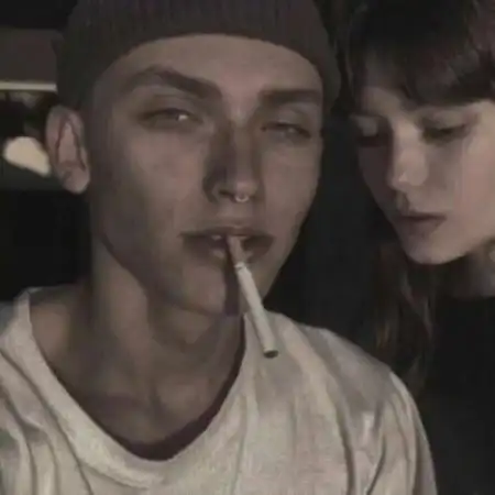  欧美情侣头像一对两张,一生多情但是只爱你一人