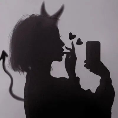  情侣头像恋爱久了,男生真的会腻吗