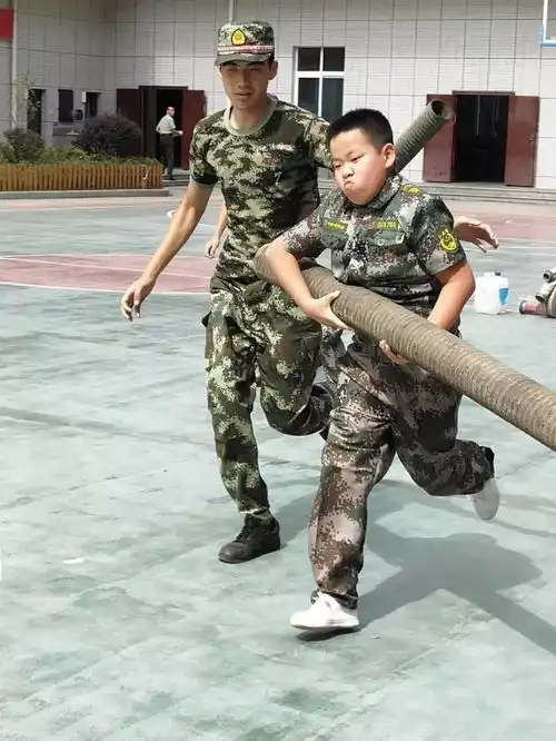  小小少年军营生活第四天