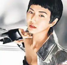  孙燕姿晒产后发福自拍照脸变圆润少妇味道浓