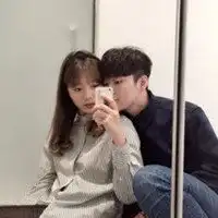 情侣头像两张配一对不明