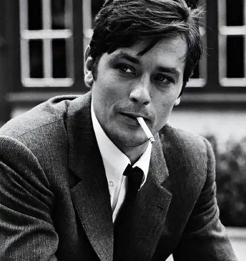 阿兰德龙的生前遗愿曝光要求狗狗一起陪葬,原因令人咂舌 阿兰德龙的生前遗愿曝光要求狗狗一起陪葬,原因令人咂舌