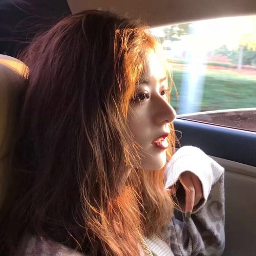 情侣头像好看伤感女生