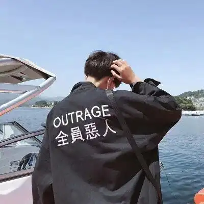 男生头像阳光帅气背影暖男侧脸高清图片 男生头像阳光帅气背影暖男侧脸高清图片