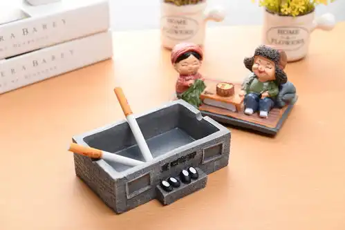  创意个性家用男烟灰缸多功能时尚潮流大号女烟缸情人节圣诞节礼物