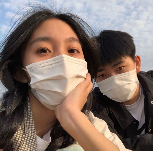  想要个不落俗套的恋爱一周年的朋友圈文案