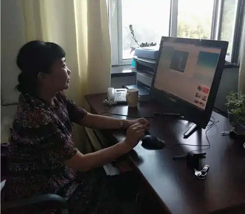  以提高妇联素质为载体推动破难行动见成效
