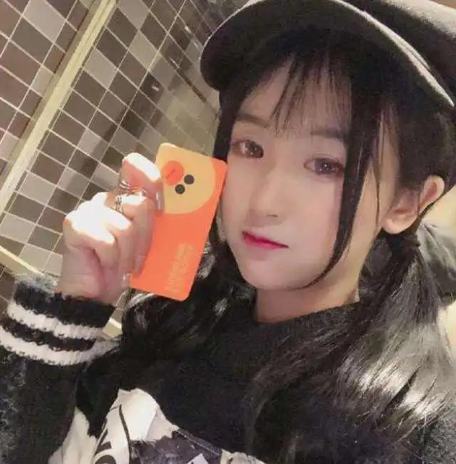  快手被封杀的五大网红,只有他未成年,直播时的表演让人无语