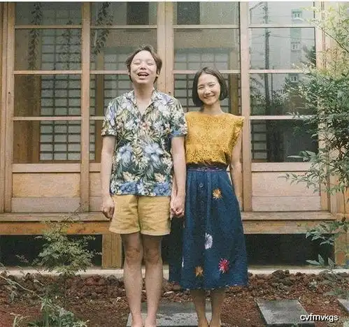  不会穿情侣装的情侣一定是假情侣不信你看看别人家的情侣装多美