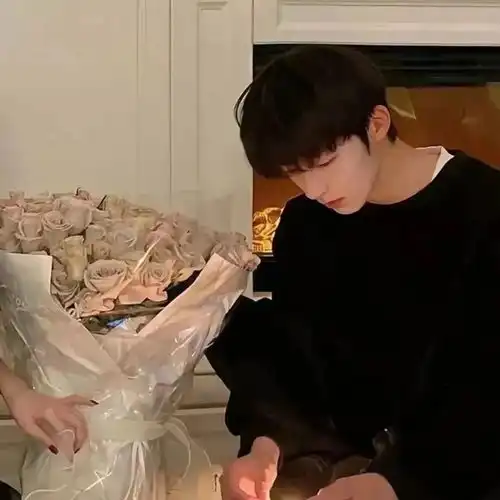  2023想爱且相似个性情侣头像